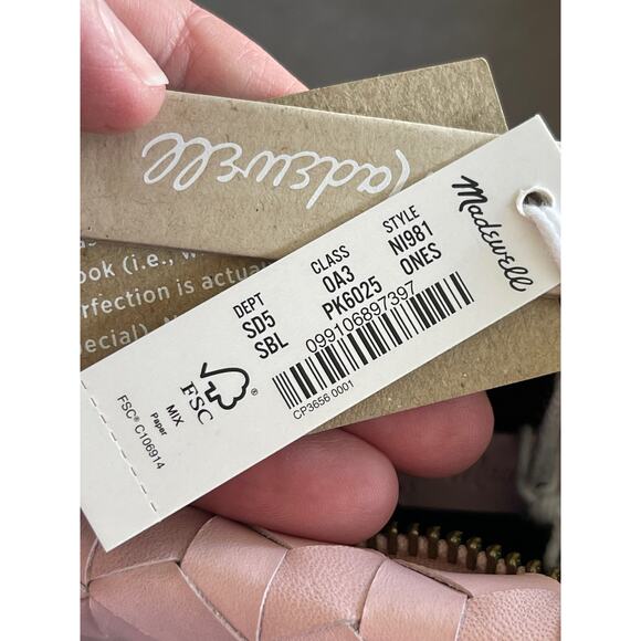 Madewell The Puff Crossbody Bag Woven Leather Edition Subtle Blossom - Picture 4 of 8